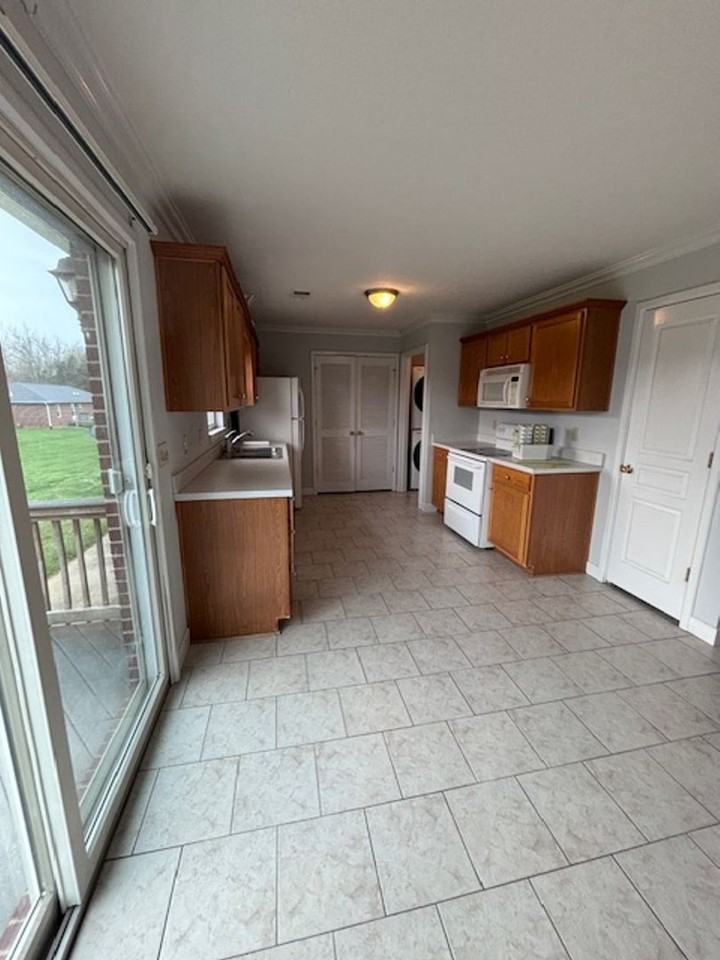 117 Croghan Way - Photo 4 of 14