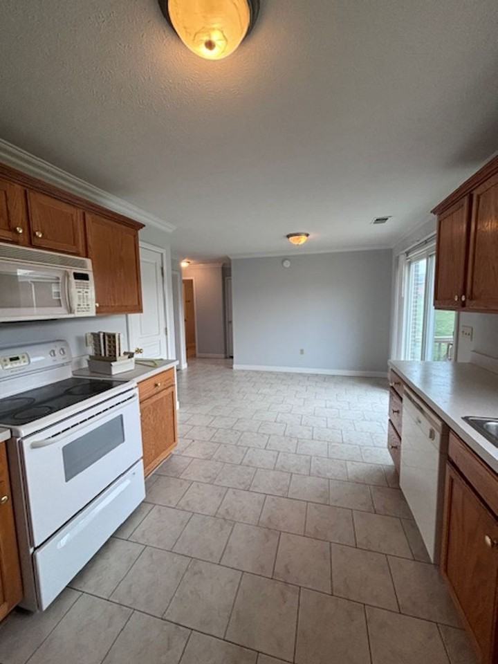 117 Croghan Way - Photo 5 of 14