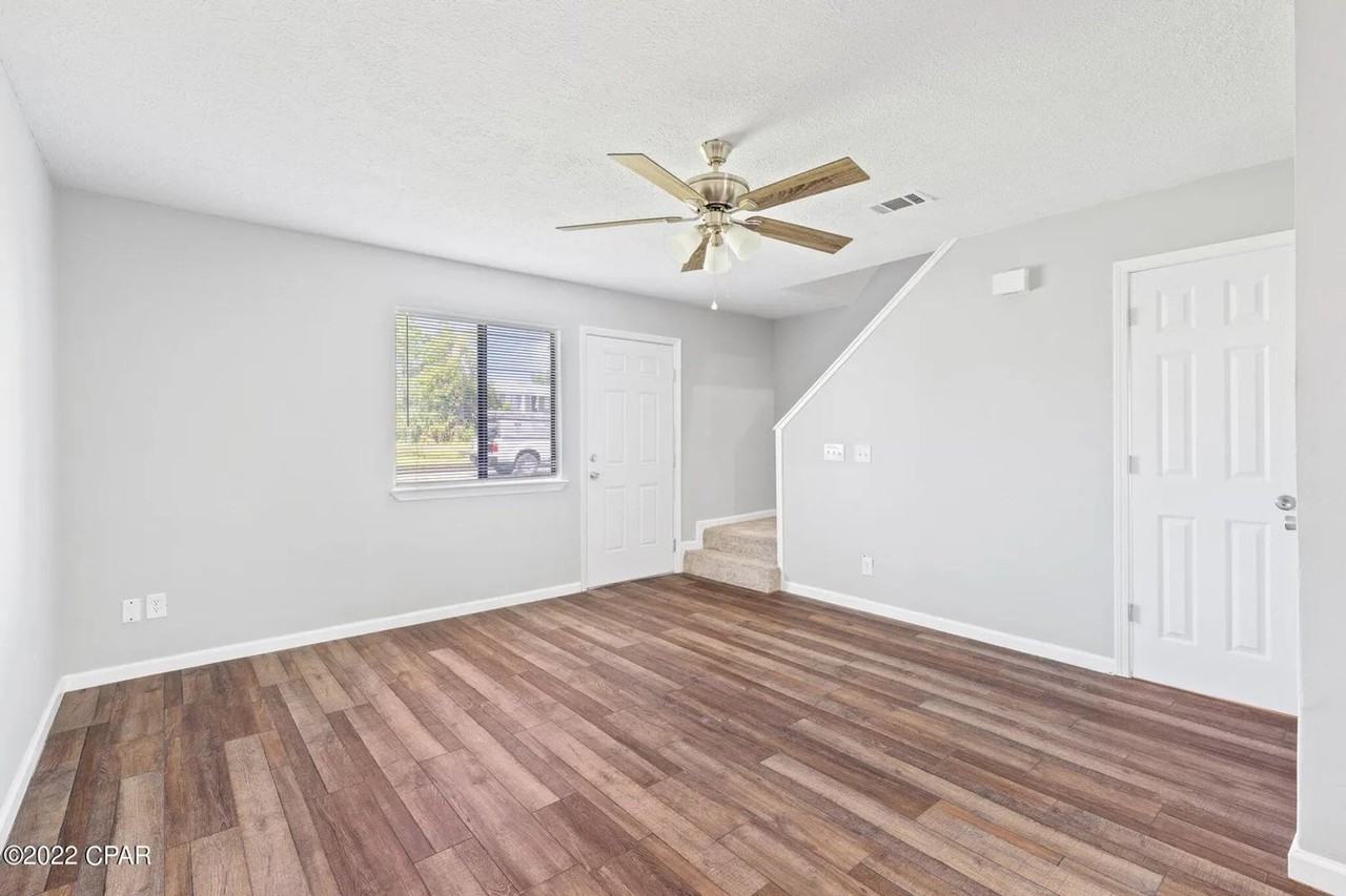 116 Cheri Ln - Photo 5 of 11