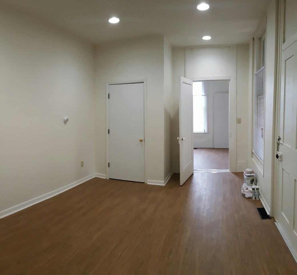 2707 S Madison St - Photo 5 of 15