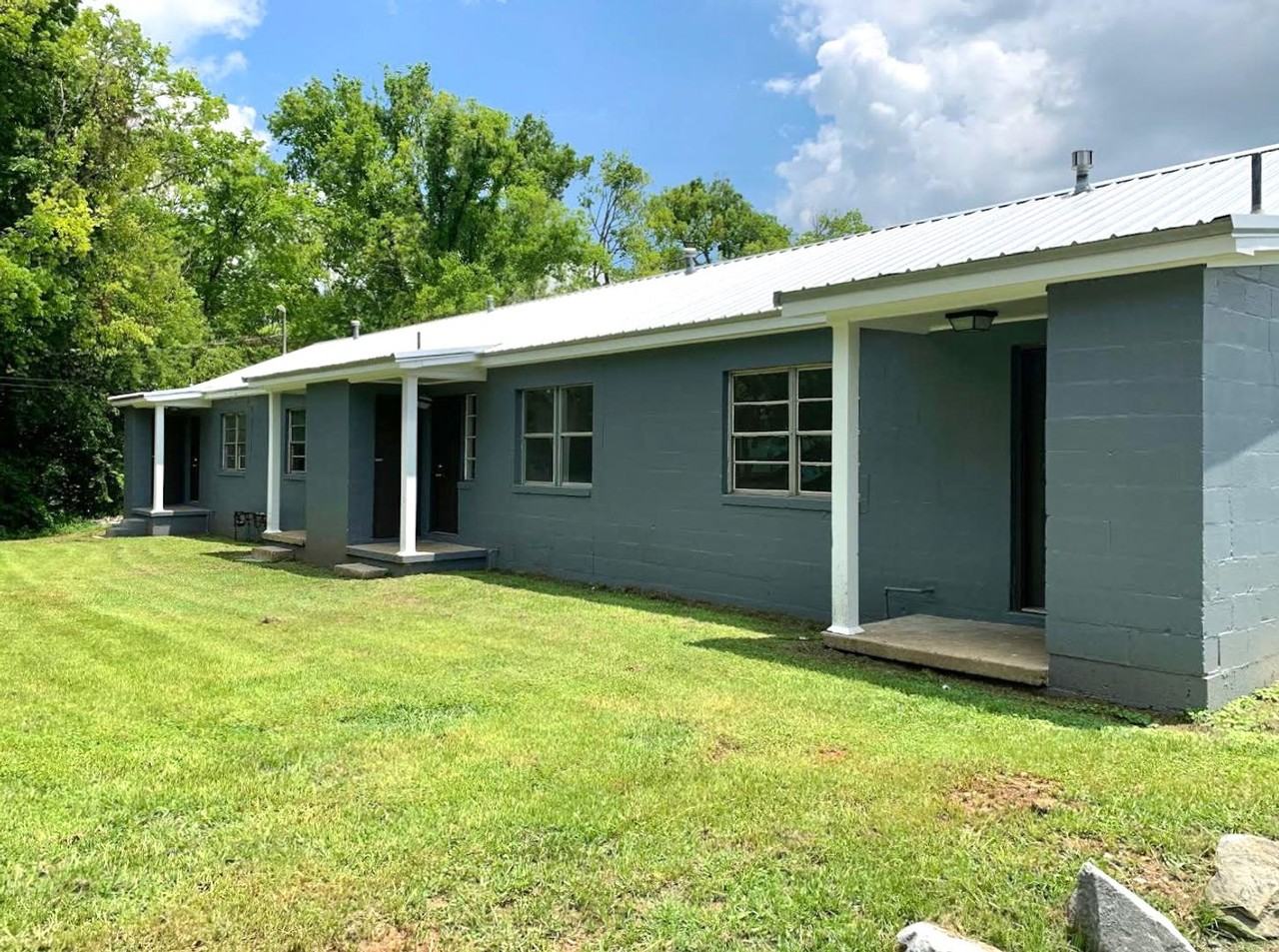 Stillman Court Apartments - Photo 2 of 5