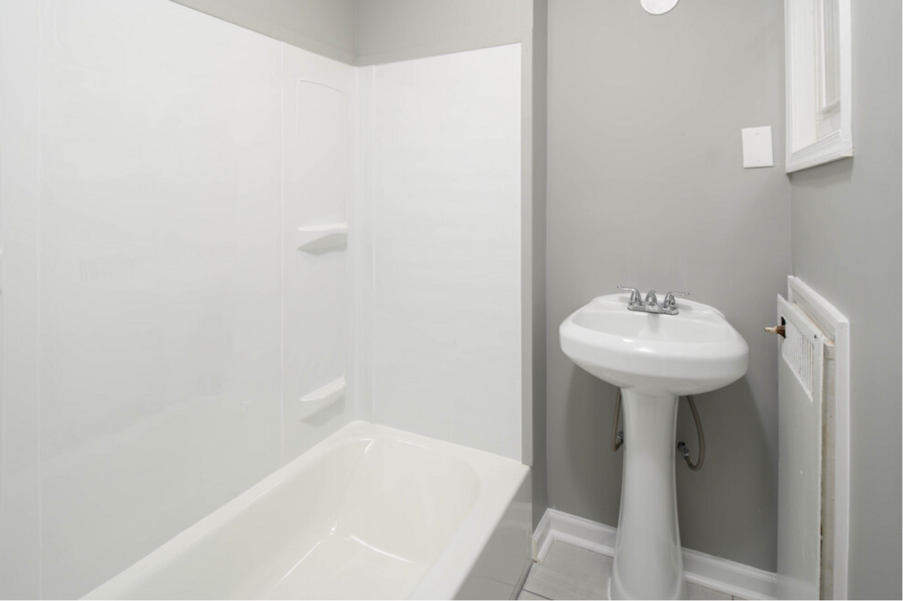 Oxford Gardens managed by Silverstone Properties - Photo 4 of 13