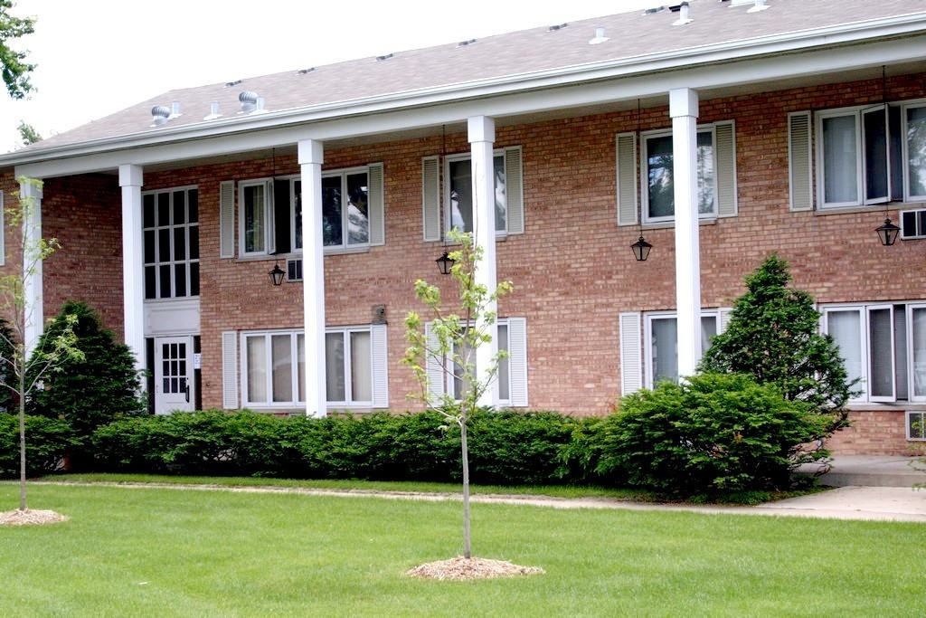 Pendleton Apartments - Photo 2 of 12