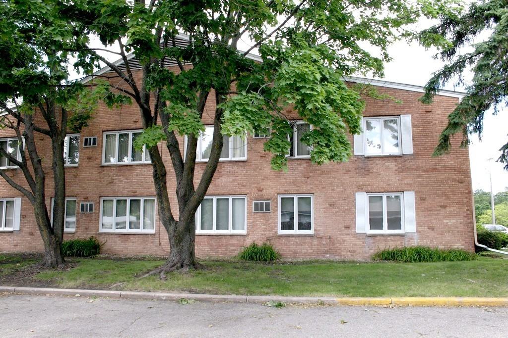 Pendleton Apartments - Photo 3 of 12