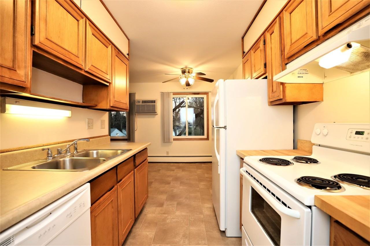 Pendleton Apartments - Photo 5 of 12