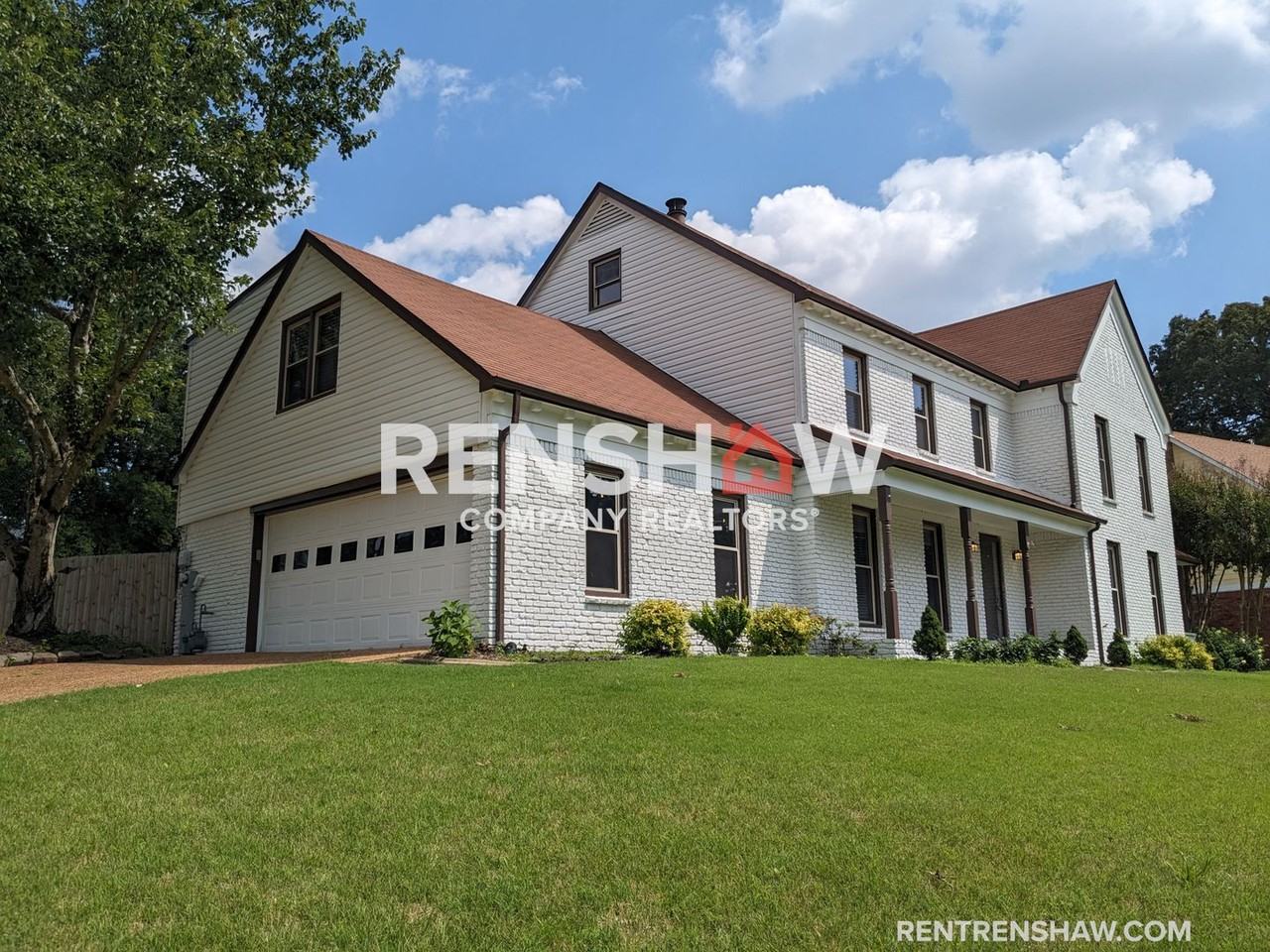 8161 Effingham Dr - Photo 2 of 41