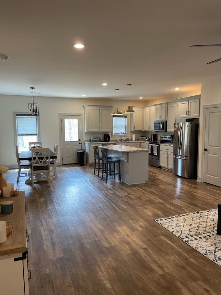 92 Pritchard Cir - Photo 3 of 16