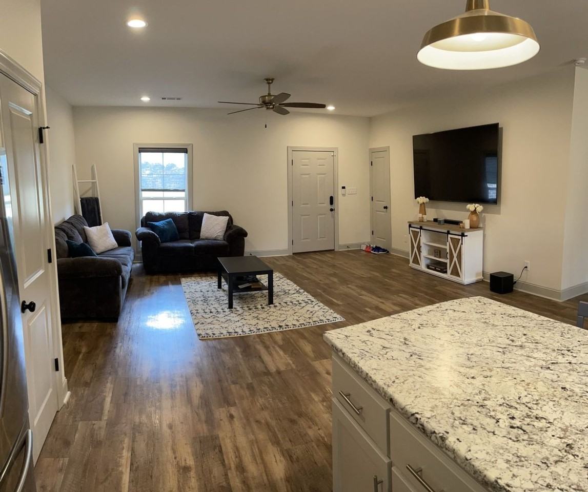 92 Pritchard Cir - Photo 4 of 16