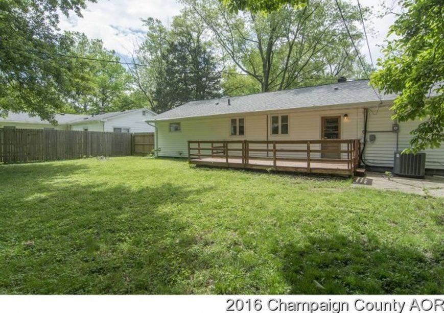 1618 Sangamon Dr - Photo 2 of 12