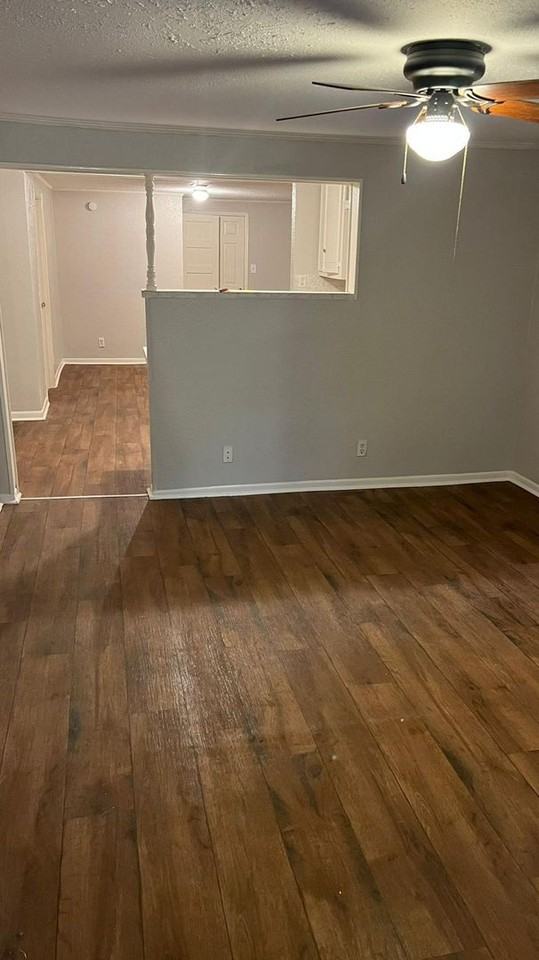 4700 Beaumont Ave - Photo 7 of 12