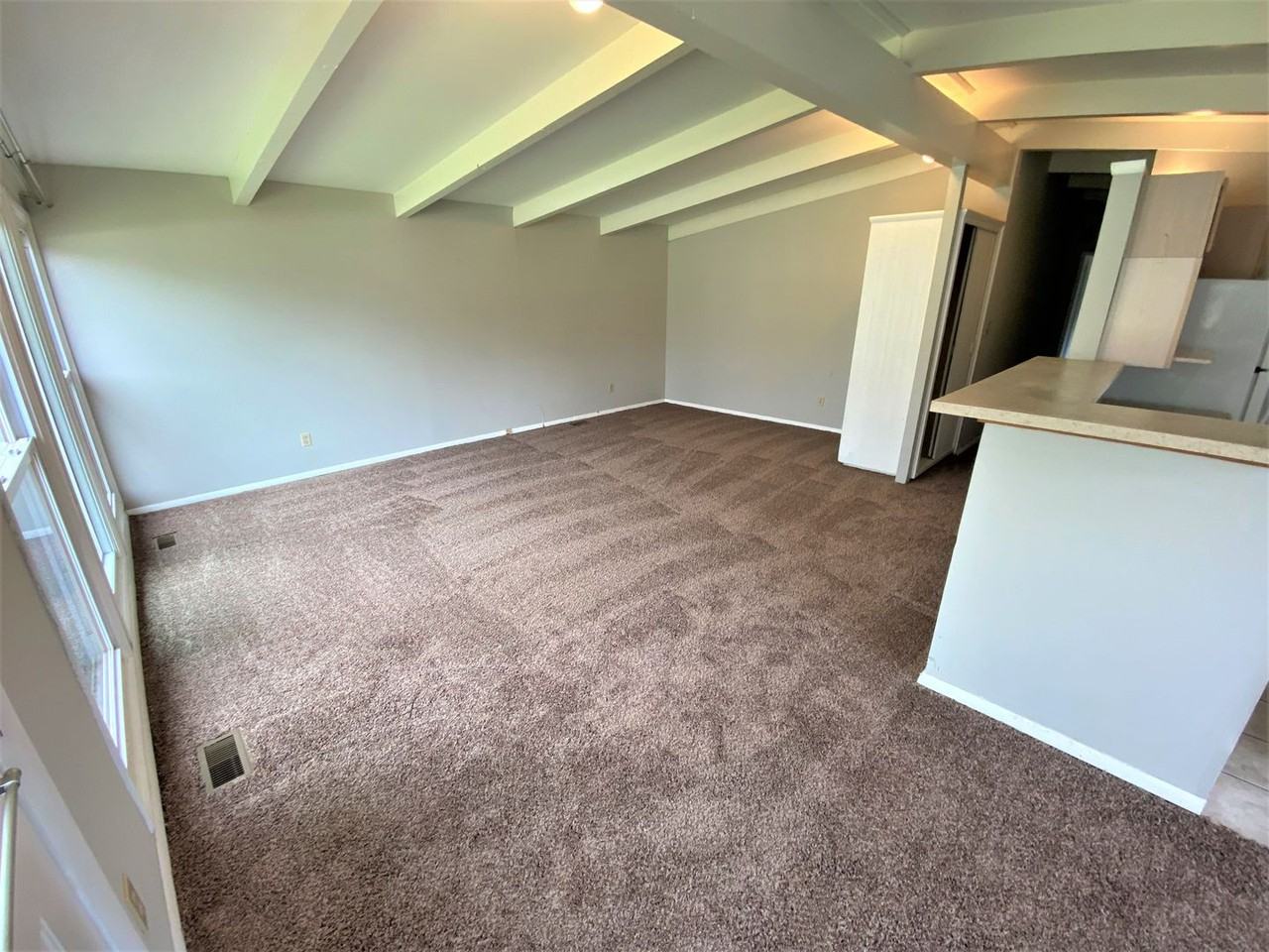 2443 Edgevale Rd - Photo 6 of 34