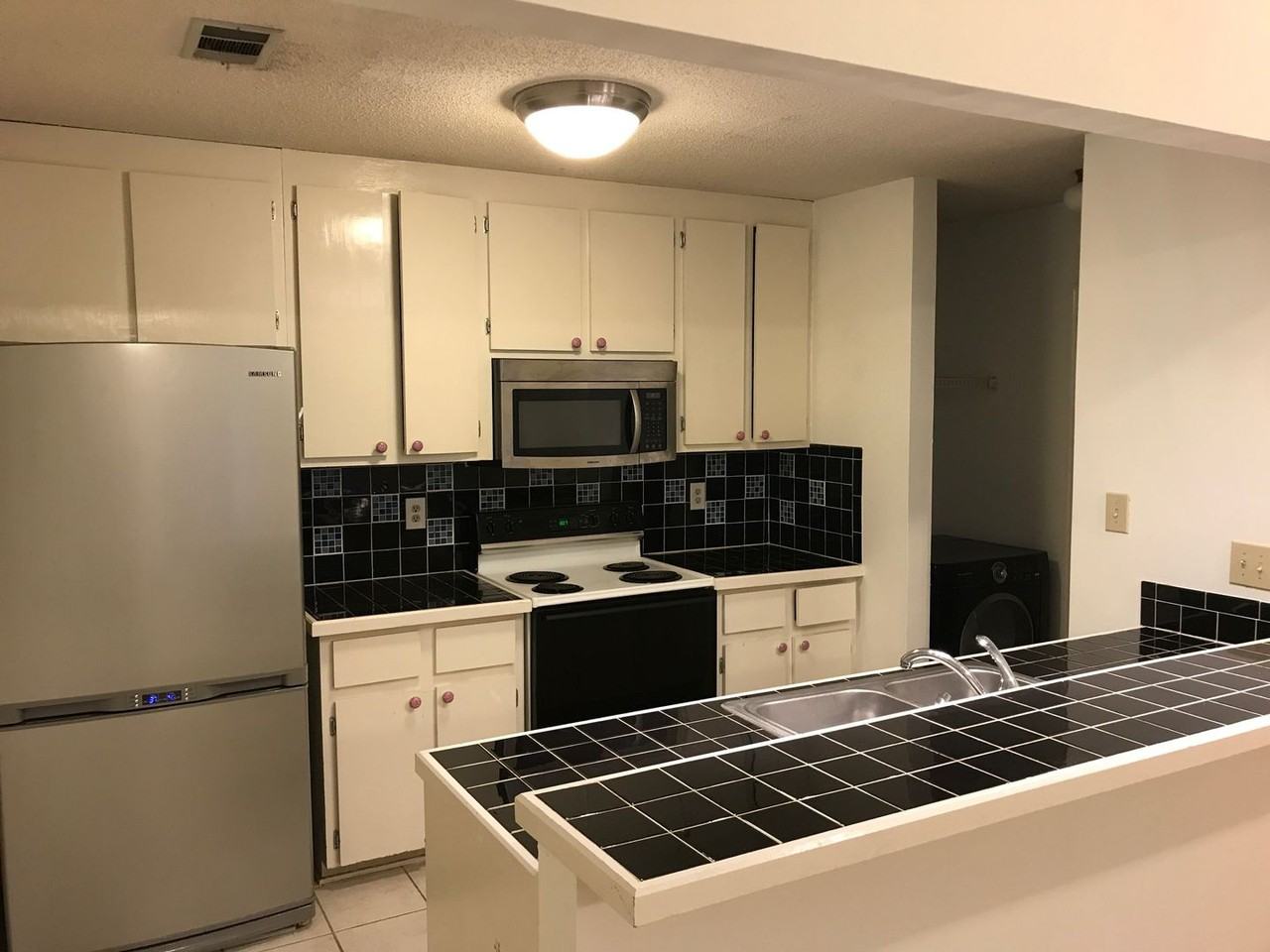 135 Greenwood Ln - Photo 2 of 19