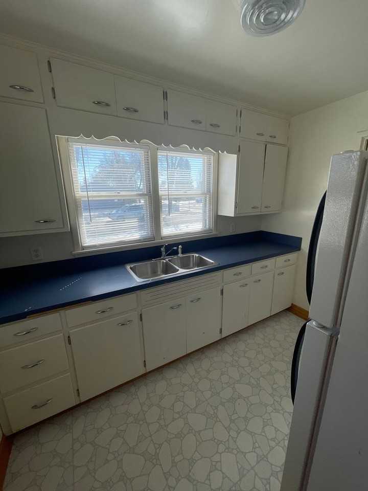 1316 7th Ave Nw - Photo 4 of 19