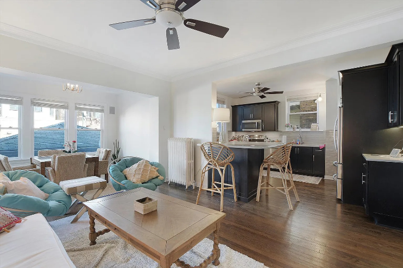 6429 N Wayne Ave #1 - Photo 3 of 16