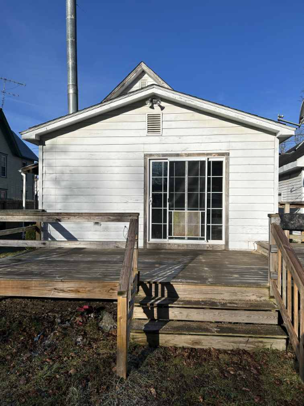 7 Union St - Photo 2 of 4