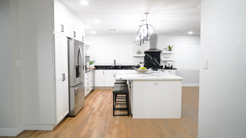 7707 E Meadowbrook Ave - Photo 2 of 10