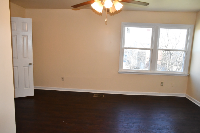 830 Woodcraft Dr - Photo 2 of 4