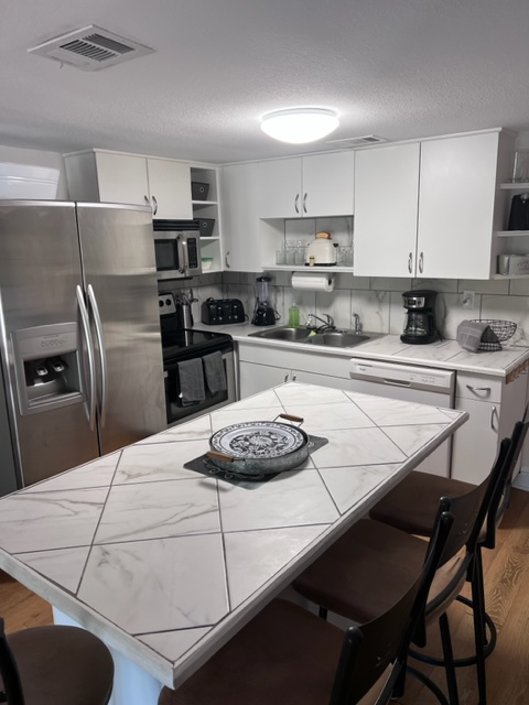 14820 Capri Ln - Photo 2 of 17