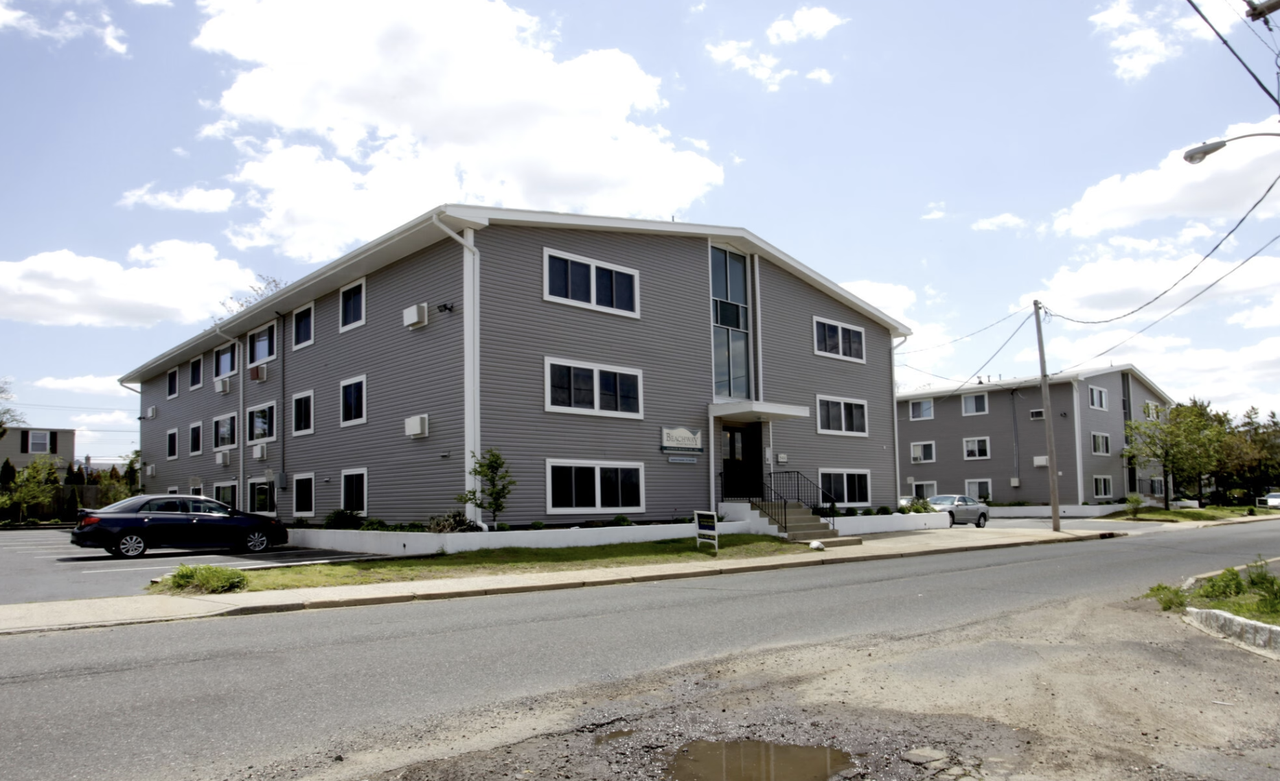 544 Beachway Ave #544 - Photo 6 of 9