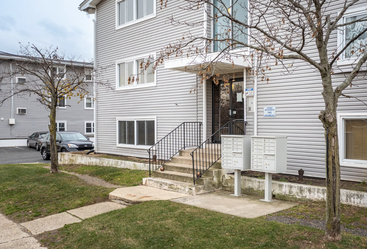 544 Beachway Ave #544 - Photo 7 of 9