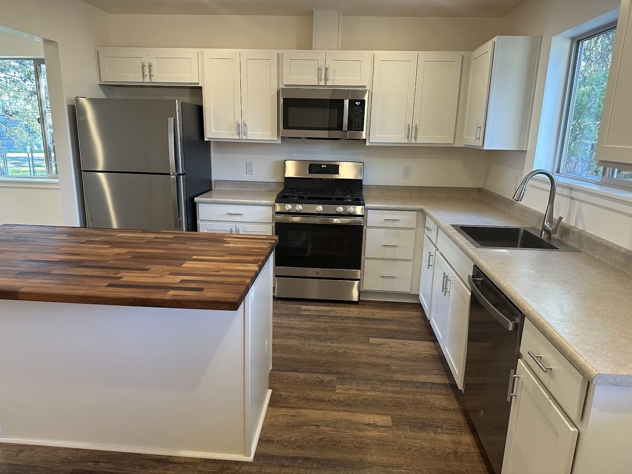 112 Maple St #112 - Photo 5 of 16