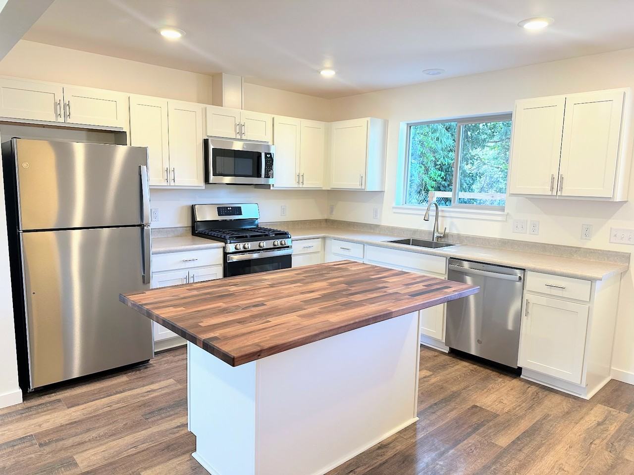 112 Maple St #112 - Photo 6 of 16