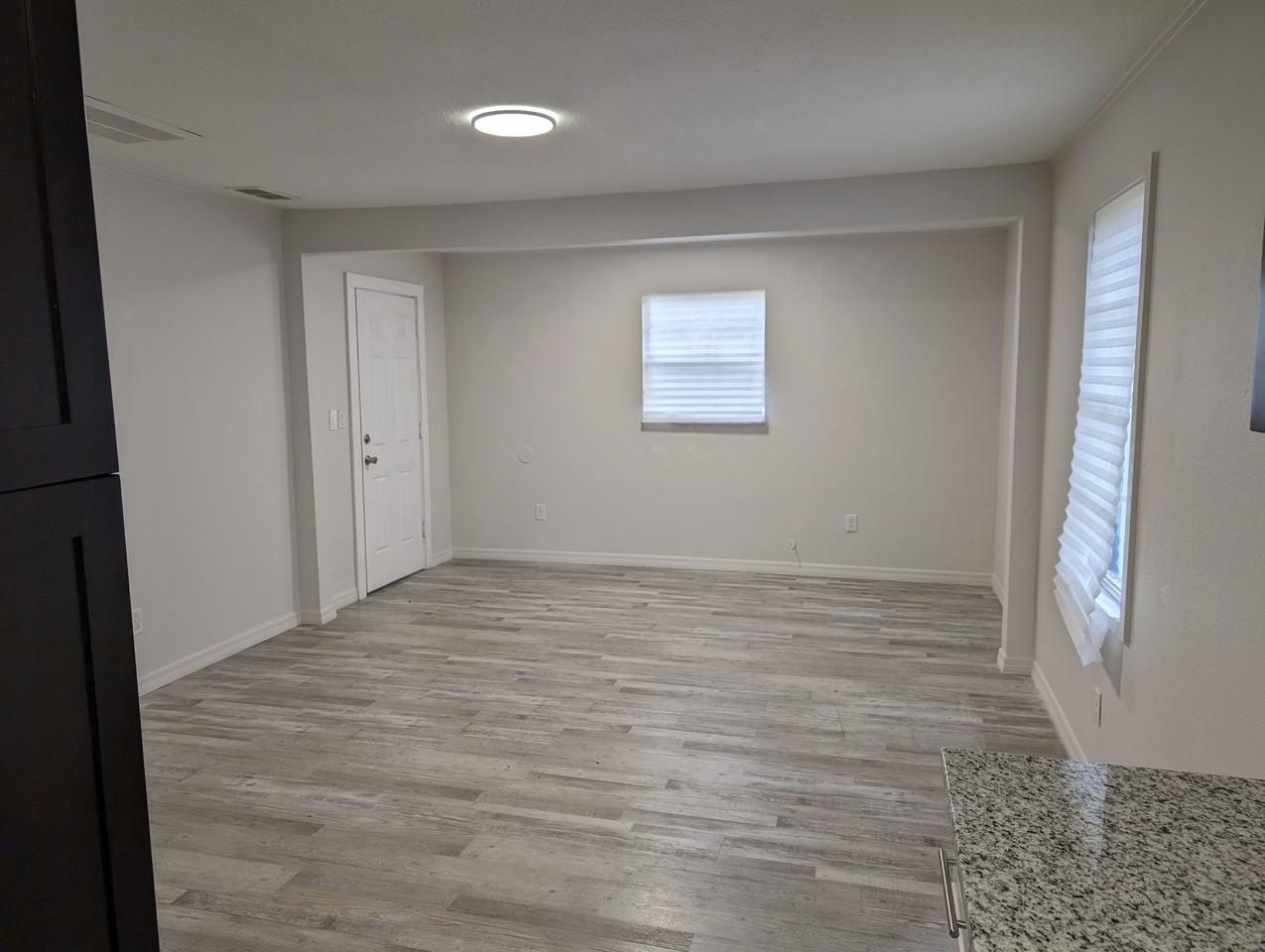 9015 Hirsch Ct #NA - Photo 3 of 12
