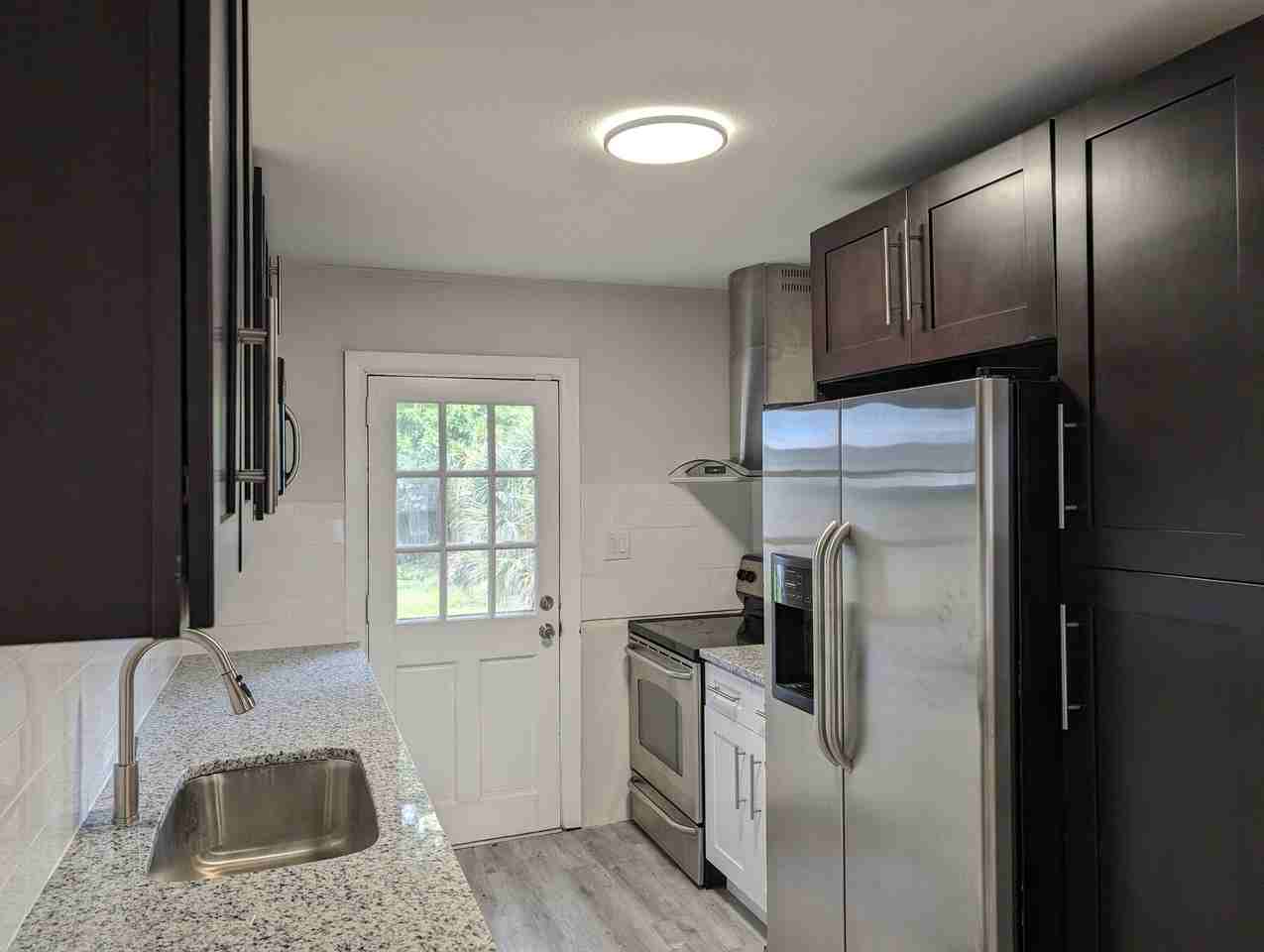 9015 Hirsch Ct #NA - Photo 5 of 12