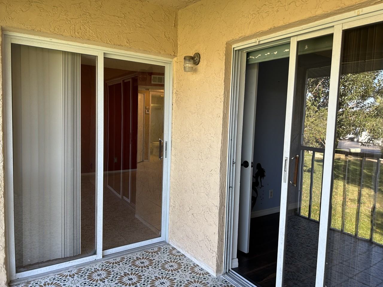 1562 Se Royal Green Cir #T204 - Photo 3 of 16