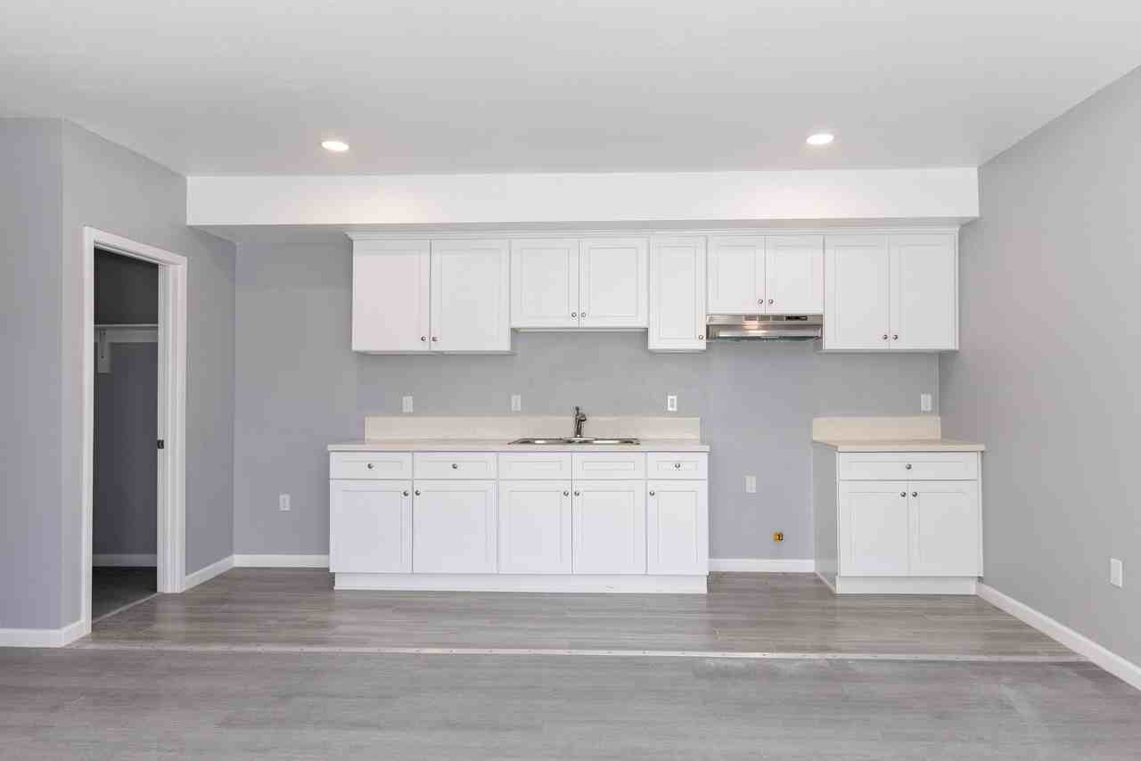 14926 Lemoli Avenue #14926 - Photo 3 of 11