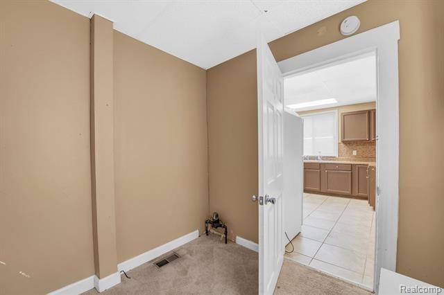 79 E Pleasant St - Photo 5 of 13