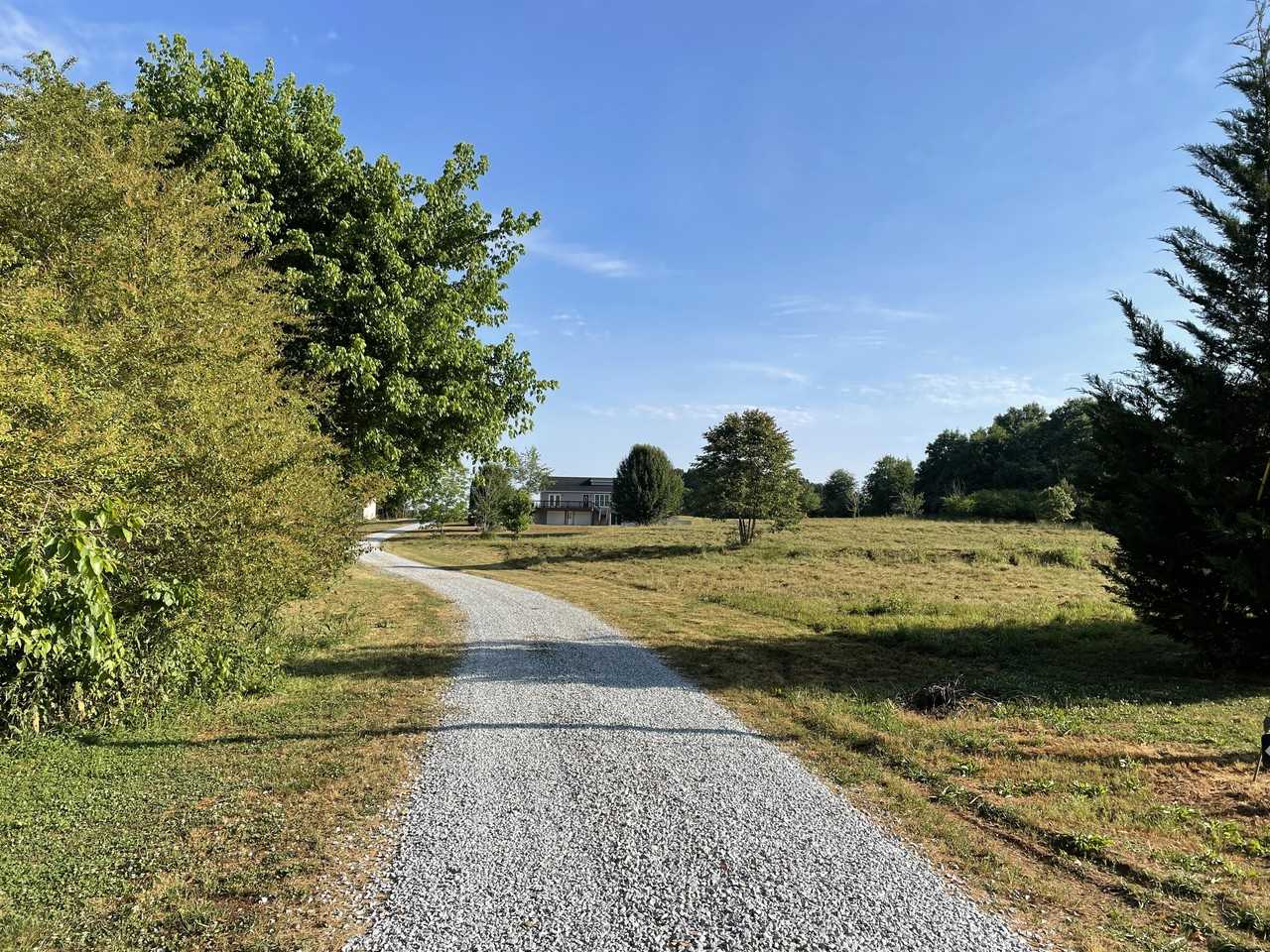 1370 Ridgeway Rd #1 - Photo 3 of 35