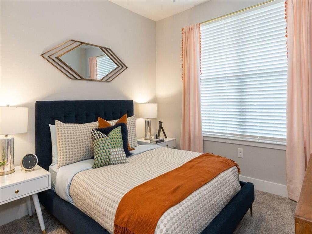 Alvista West Vue - Photo 7 of 40