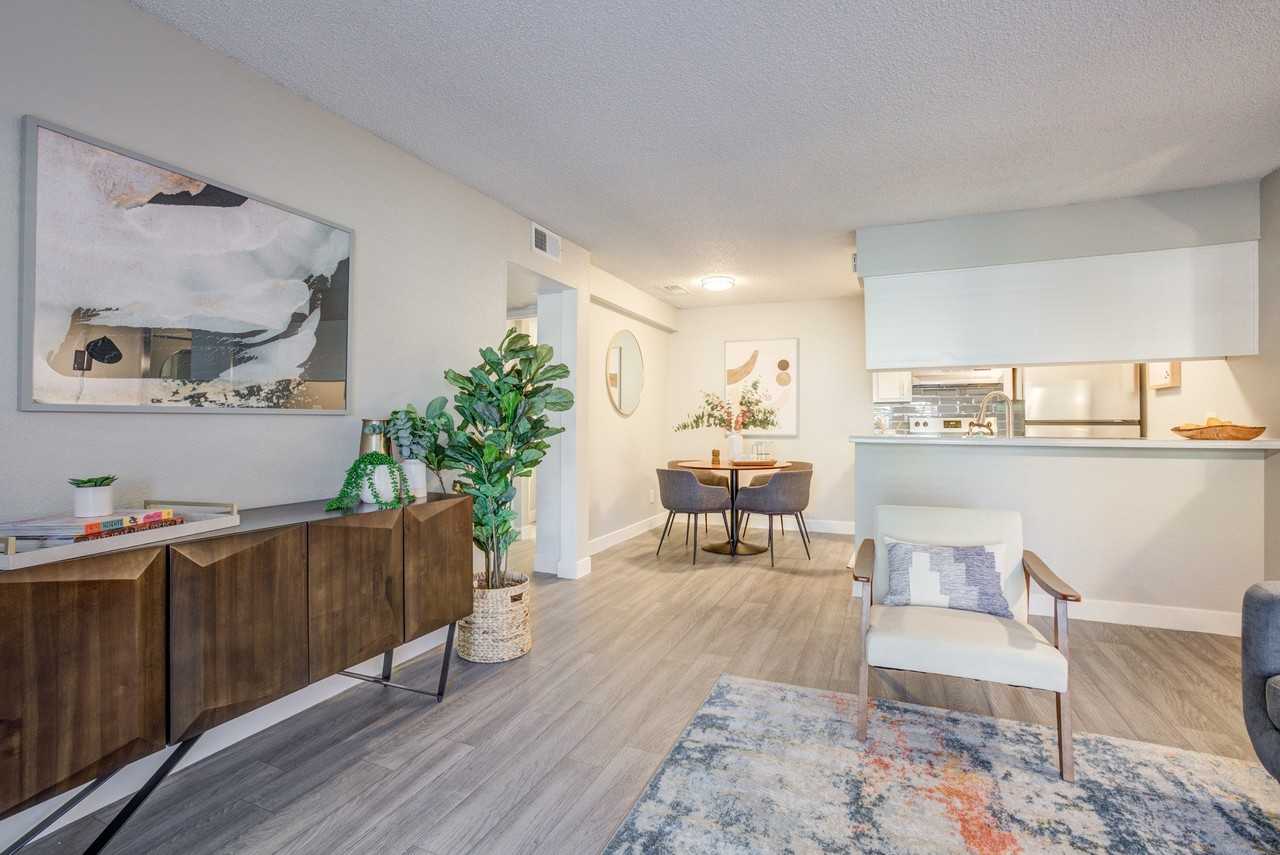 Ardella on 67th - Photo 7 of 33