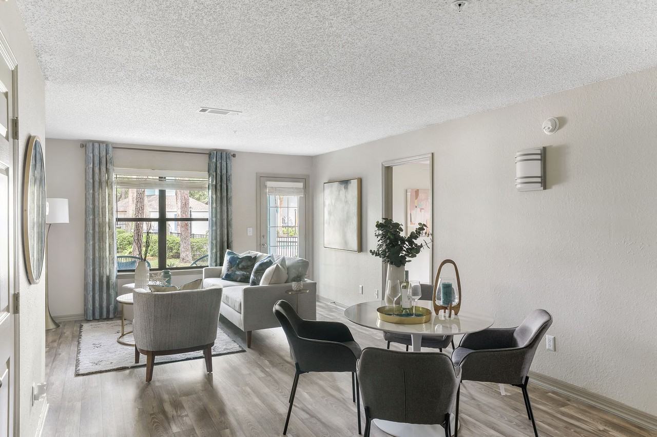 The Mirage on Kernan - Photo 2 of 18