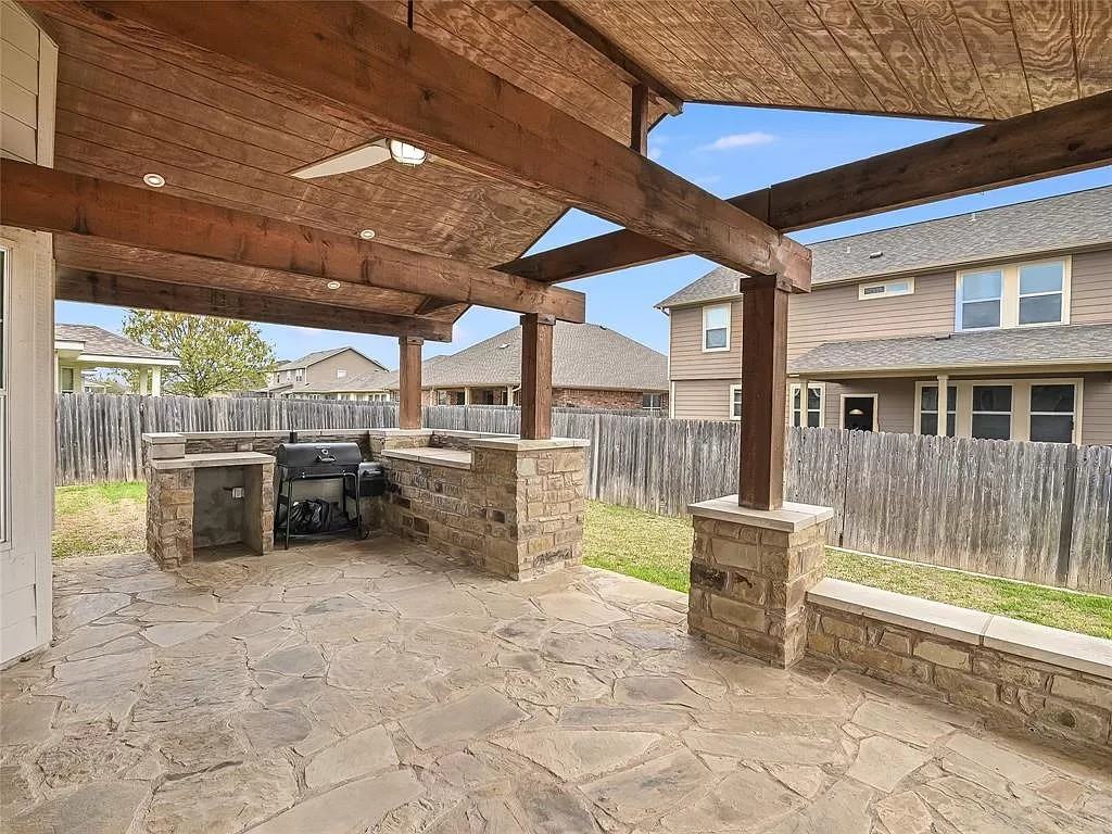 19001 Keeli Lane - Photo 3 of 50