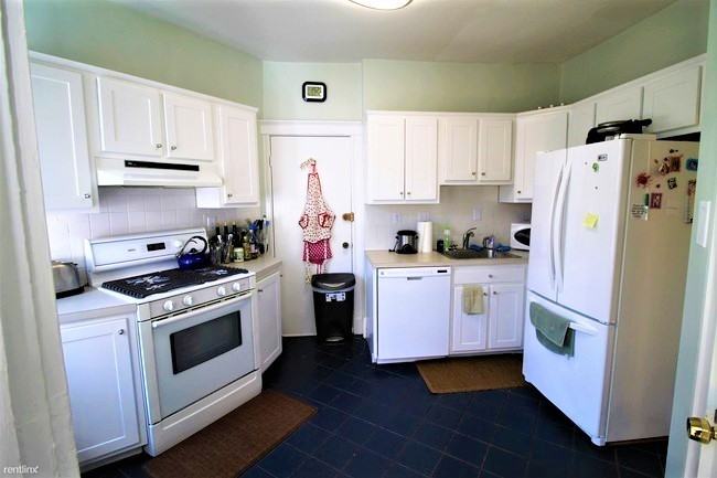 54 Dwight StreetUnit 5 #5 - Photo 2 of 15