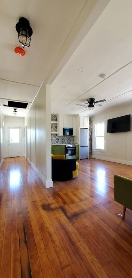 0350 1814 Osos St. - Photo 4 of 9