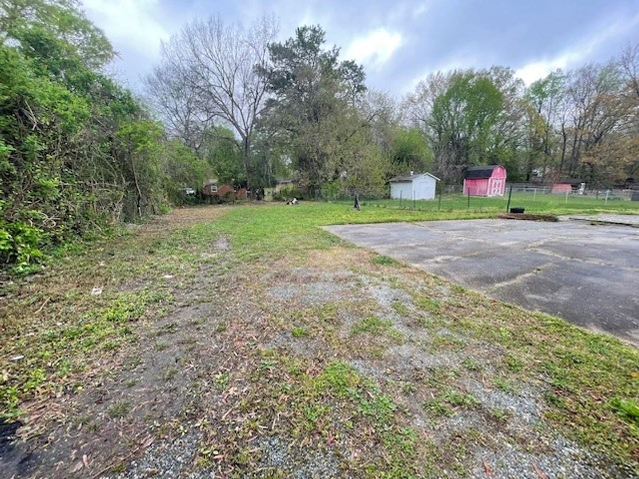 1612 Willow Rd, Greensboro, NC 27401 3 Bedroom House for 1,400/month