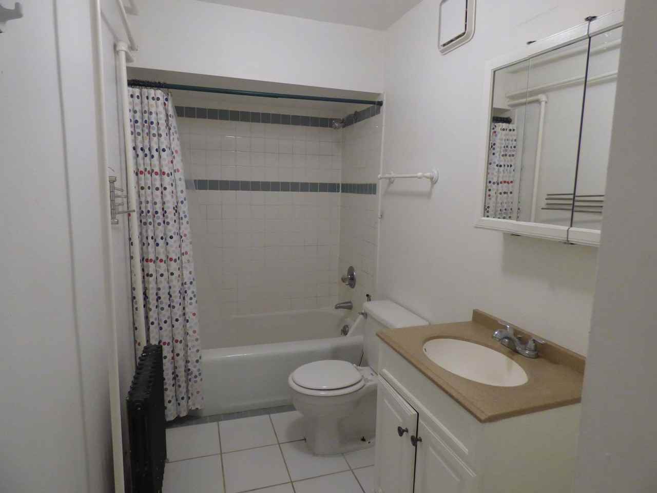 546 Atwood Street - Photo 3 of 8