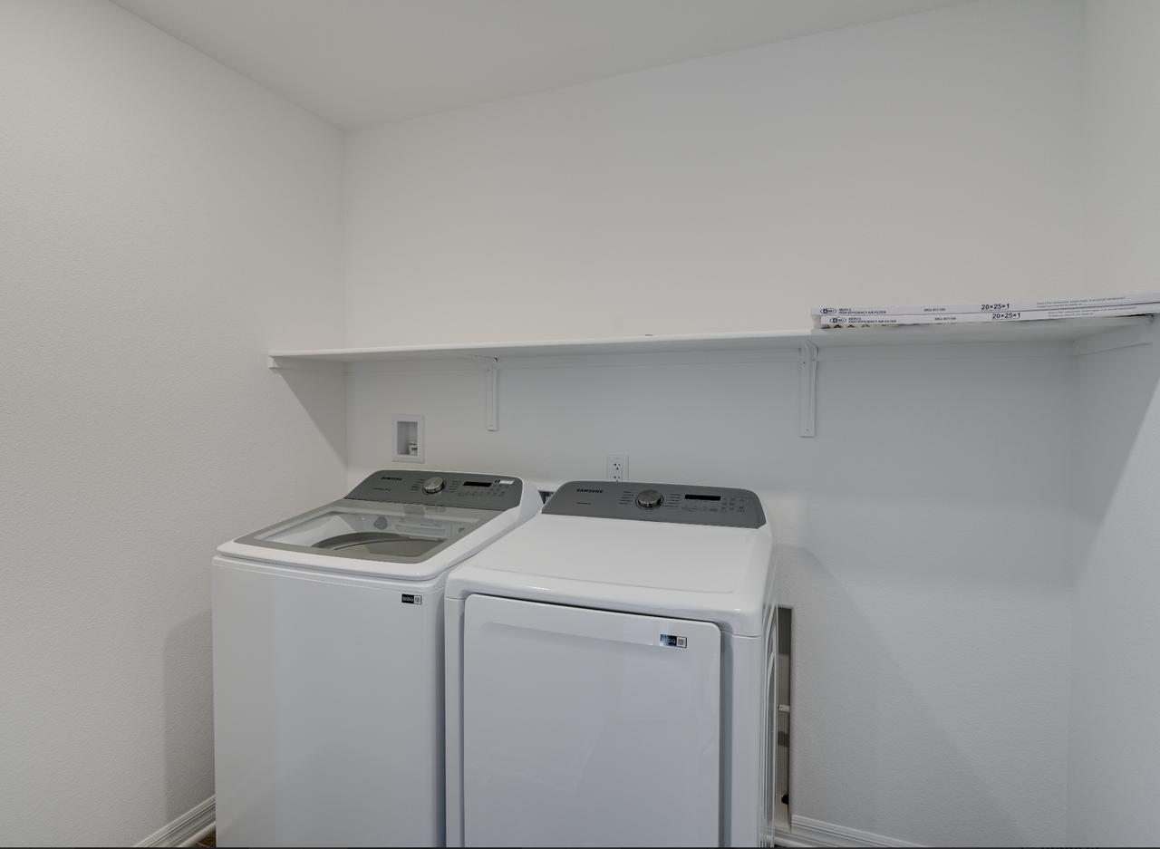 10303 Dallington St - Photo 7 of 29