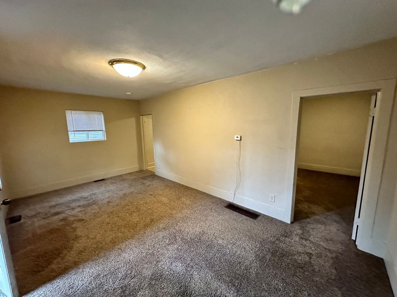 406 E Kiowa St - Photo 2 of 10