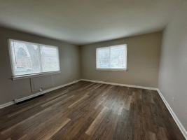 featured image of 2549 Dewey Ave