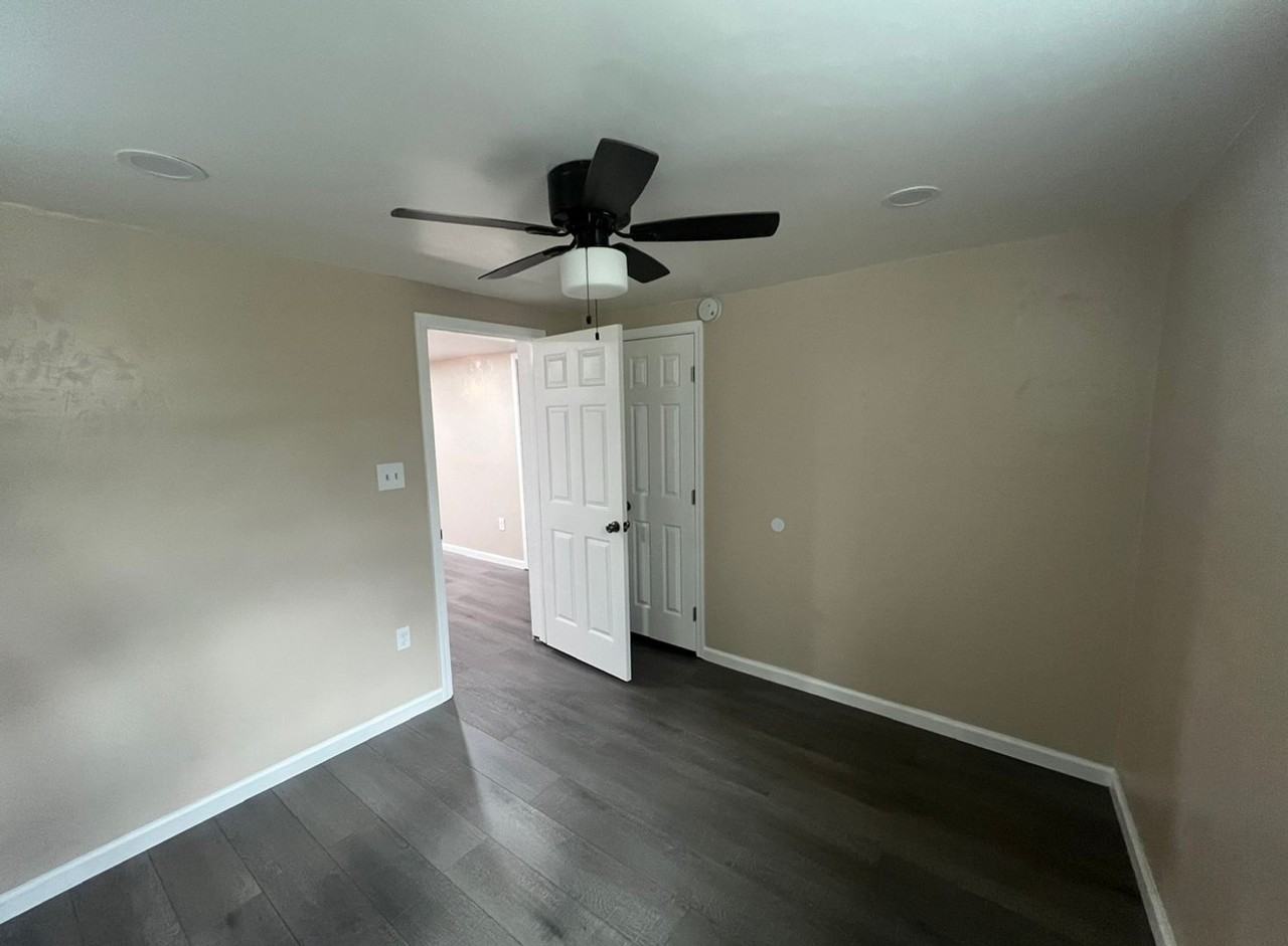 1835-06 - Photo 3 of 8