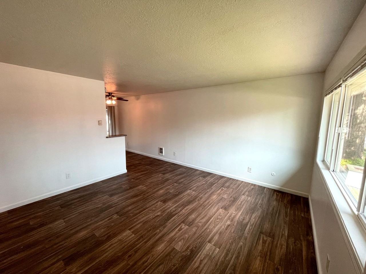 9416 N Lombard St - Photo 3 of 15