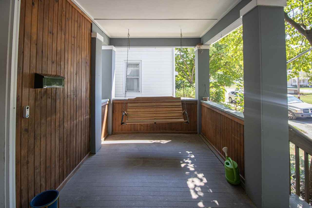 1411 Hinkson Ave - Photo 3 of 19