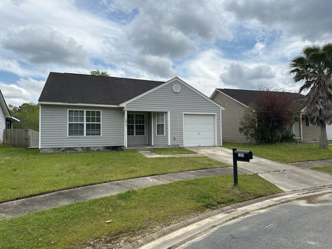 1050 Rushing St - Photo 2 of 26