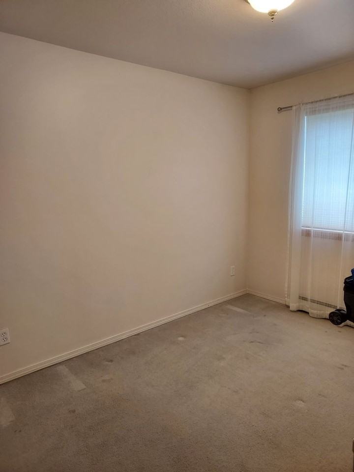 708 Jefferson Ave - Photo 3 of 6