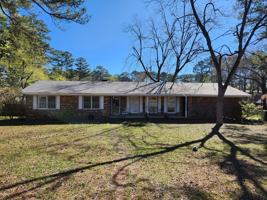 featured image of 1412 Bariwood Dr