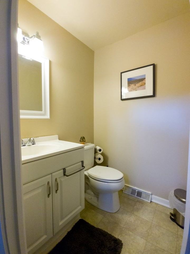 19 Hemlock Cir - Photo 5 of 13